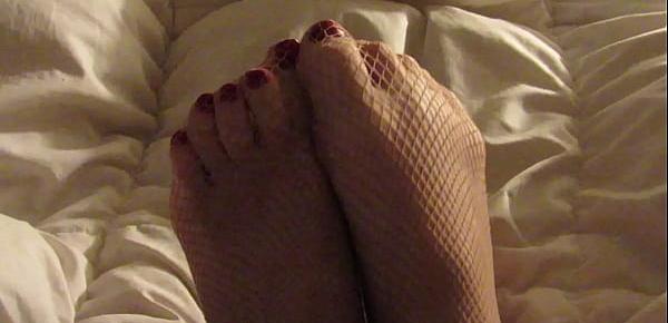  Sexy foot tease [Princess Alexia]